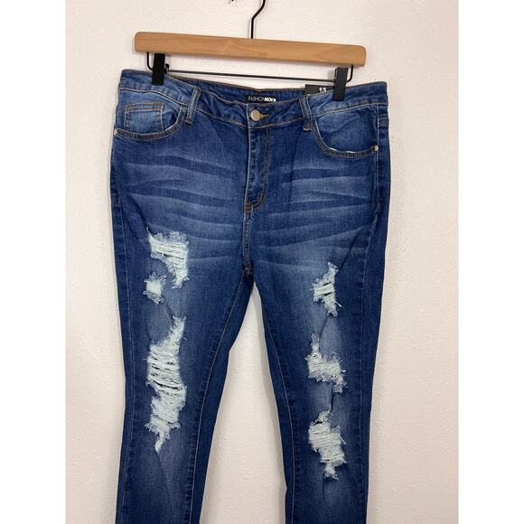 Fashion Nova Distressed Skinny Jeans Size 13 Dark Wash NWT - Picture 3 of 8